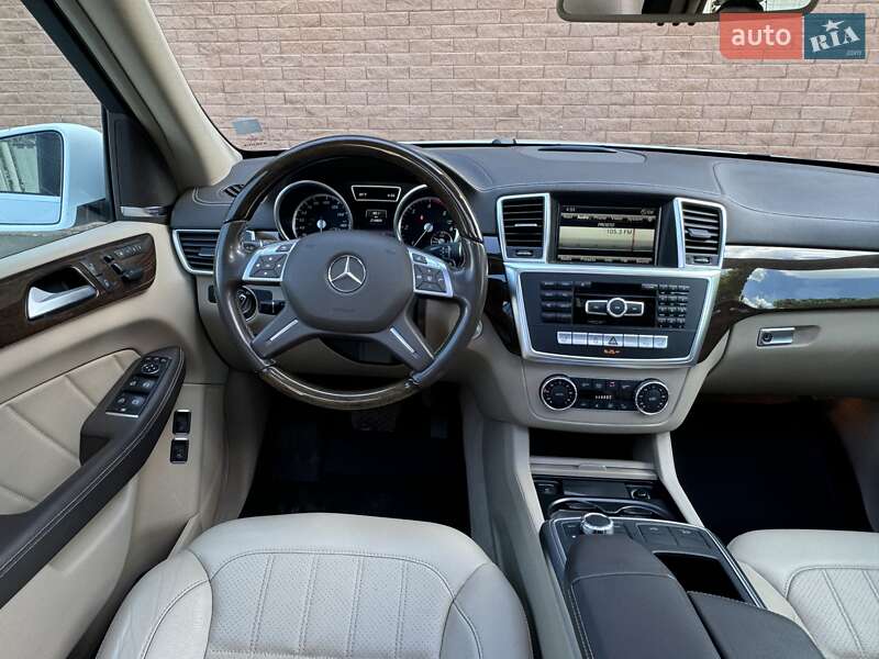 Позашляховик / Кросовер Mercedes-Benz GL-Class 2015 в Одесі