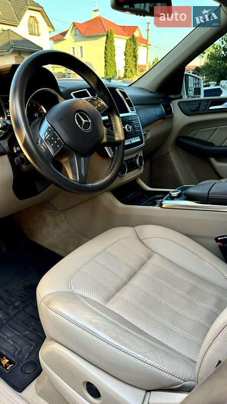 Внедорожник / Кроссовер Mercedes-Benz GL-Class 2015 в Киеве фото 22 Внедорожник / Кроссовер Mercedes-Benz GL-Class 2015 в Киеве