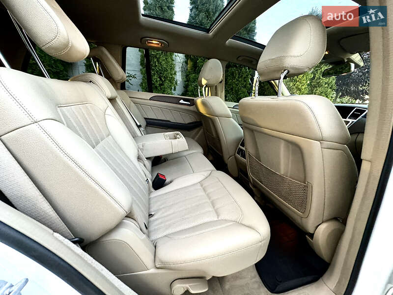 Внедорожник / Кроссовер Mercedes-Benz GL-Class 2015 в Киеве фото 38 Внедорожник / Кроссовер Mercedes-Benz GL-Class 2015 в Киеве