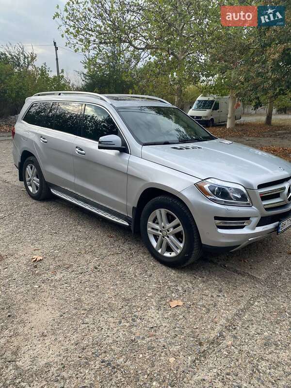 Позашляховик / Кросовер Mercedes-Benz GL-Class 2015 в 