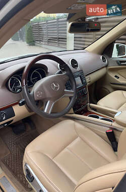 Внедорожник / Кроссовер Mercedes-Benz GL-Class 2012 в 