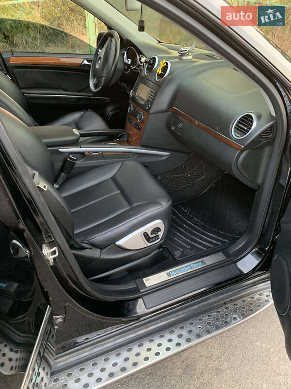 Внедорожник / Кроссовер Mercedes-Benz GL-Class 2007 в Вишневом