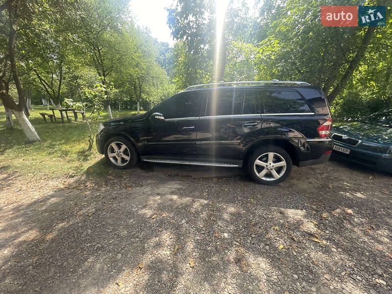 Внедорожник / Кроссовер Mercedes-Benz GL-Class 2007 в Черновцах