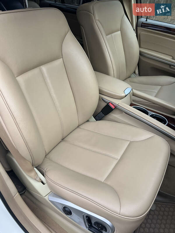 Позашляховик / Кросовер Mercedes-Benz GL-Class 2011 в Рівному