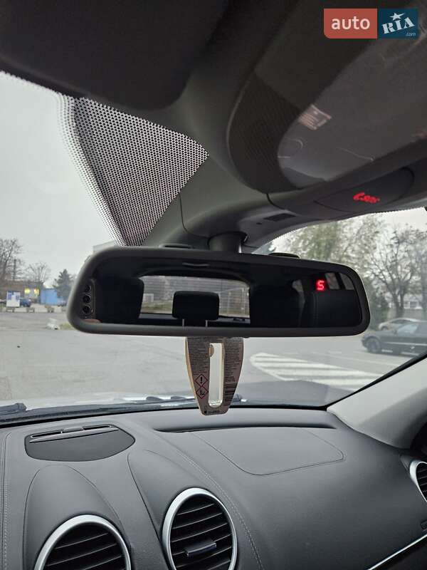 Позашляховик / Кросовер Mercedes-Benz GL-Class 2011 в Мукачевому