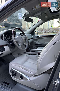 Позашляховик / Кросовер Mercedes-Benz GL-Class 2010 в 