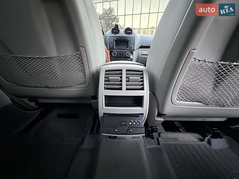 Позашляховик / Кросовер Mercedes-Benz GL-Class 2010 в Києві