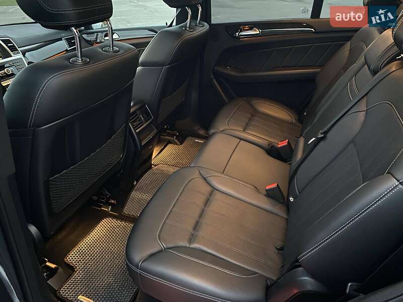 Позашляховик / Кросовер Mercedes-Benz GL-Class 2015 в Луцьку