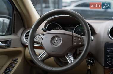 Позашляховик / Кросовер Mercedes-Benz GL-Class 2006 в Чернівцях