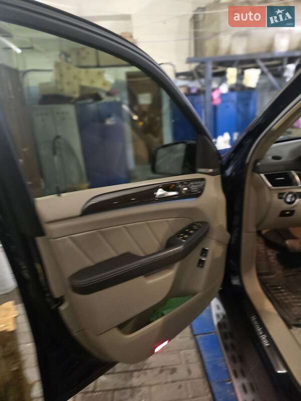 Позашляховик / Кросовер Mercedes-Benz GL-Class 2014 в Шостці