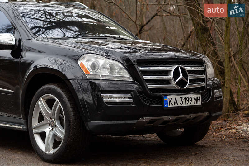 Внедорожник / Кроссовер Mercedes-Benz GL-Class 2010 в Киеве