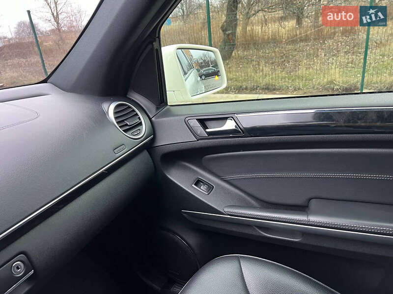 Внедорожник / Кроссовер Mercedes-Benz GL-Class 2011 в Полтаве