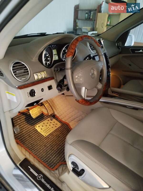 Внедорожник / Кроссовер Mercedes-Benz GL-Class 2006 в Каменец-Подольском