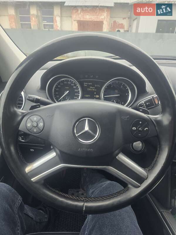Внедорожник / Кроссовер Mercedes-Benz GL-Class 2010 в Меденичах