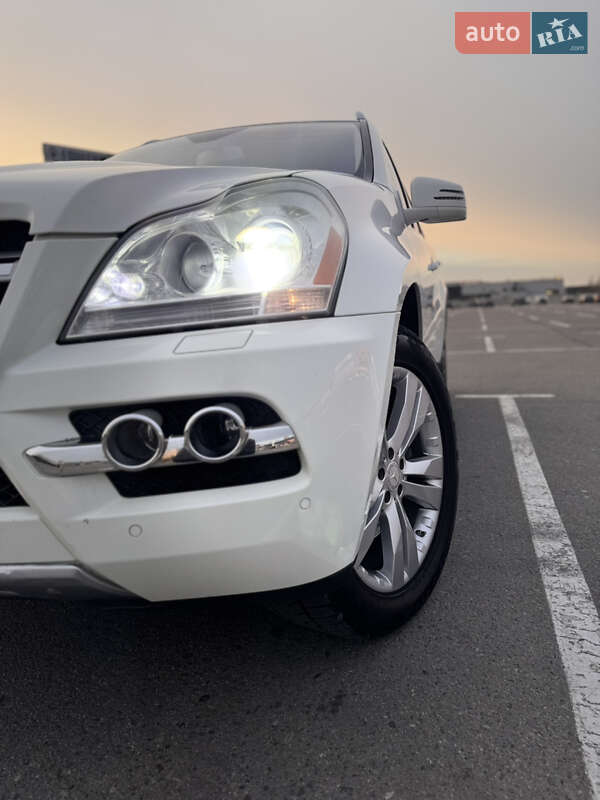 Позашляховик / Кросовер Mercedes-Benz GL-Class 2010 в Львові