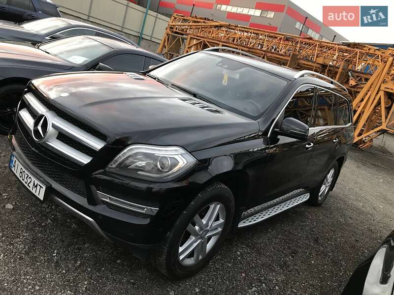 Mercedes-Benz GL-Class 2013 Mercedes-Benz GL-Class 2013