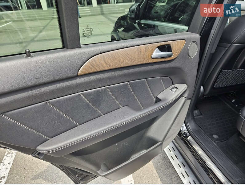 Позашляховик / Кросовер Mercedes-Benz GL-Class 2015 в Запоріжжі