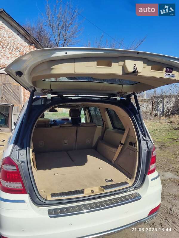 Внедорожник / Кроссовер Mercedes-Benz GL-Class 2010 в Коростышеве