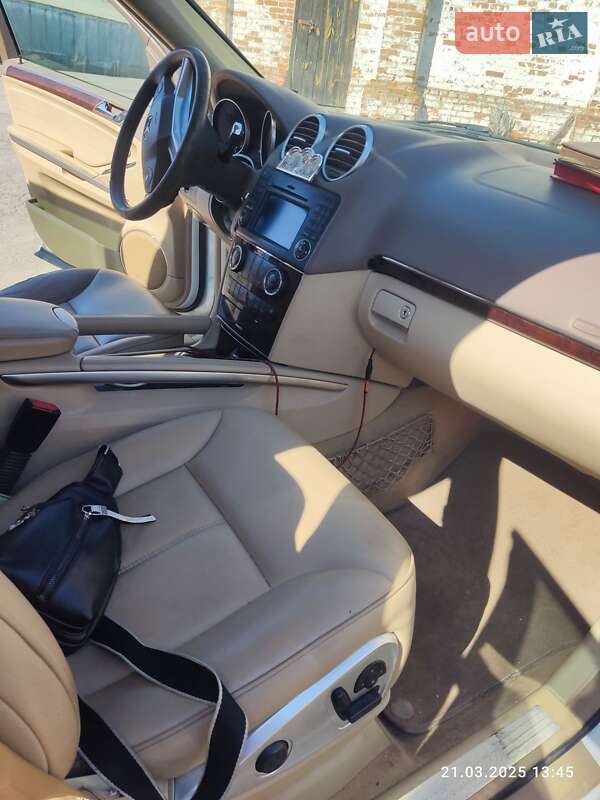 Внедорожник / Кроссовер Mercedes-Benz GL-Class 2010 в Коростышеве