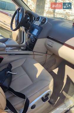 Внедорожник / Кроссовер Mercedes-Benz GL-Class 2010 в 