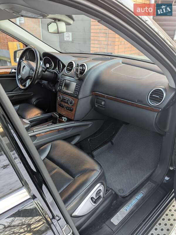 Внедорожник / Кроссовер Mercedes-Benz GL-Class 2009 в Киеве