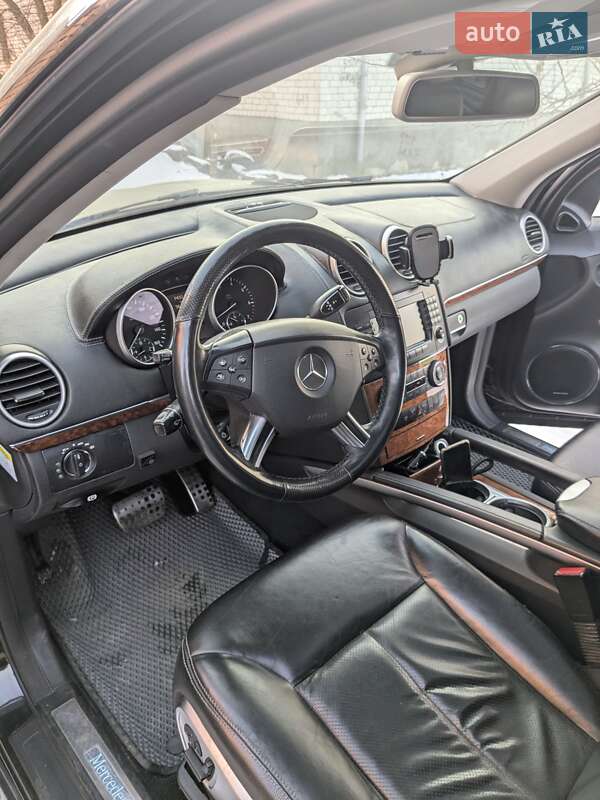 Внедорожник / Кроссовер Mercedes-Benz GL-Class 2009 в Киеве