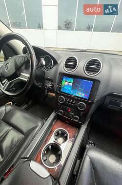 Внедорожник / Кроссовер Mercedes-Benz GL-Class 2009 в 
