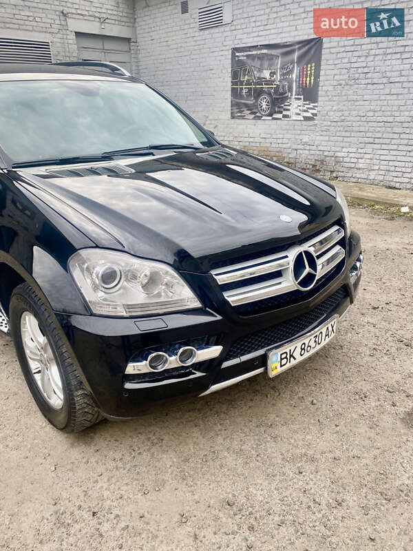 Внедорожник / Кроссовер Mercedes-Benz GL-Class 2010 в Ровно