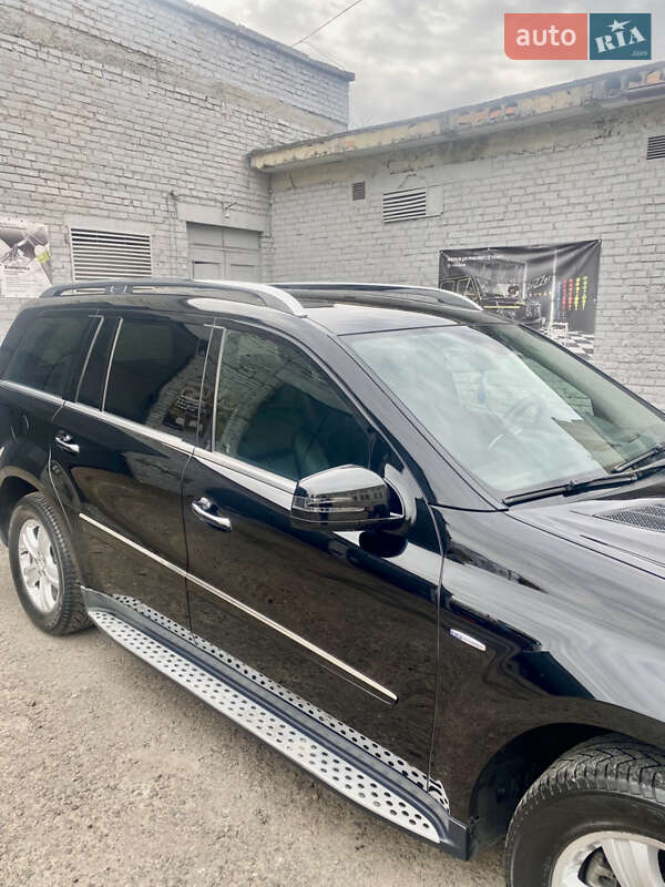 Внедорожник / Кроссовер Mercedes-Benz GL-Class 2010 в Ровно