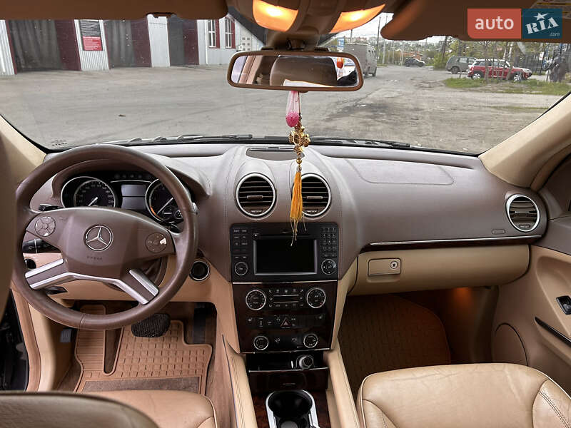 Внедорожник / Кроссовер Mercedes-Benz GL-Class 2010 в Сумах