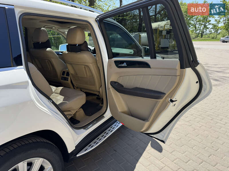 Позашляховик / Кросовер Mercedes-Benz GL-Class 2015 в Смілі