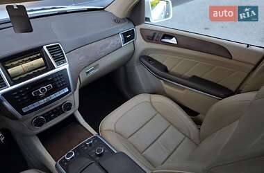 Внедорожник / Кроссовер Mercedes-Benz GL-Class 2012 в 