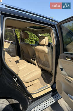 Внедорожник / Кроссовер Mercedes-Benz GL-Class 2012 в 