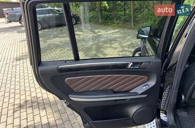 Позашляховик / Кросовер Mercedes-Benz GL-Class 2012 в 