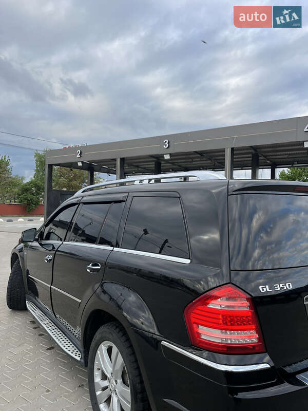 Внедорожник / Кроссовер Mercedes-Benz GL-Class 2011 в Черновцах