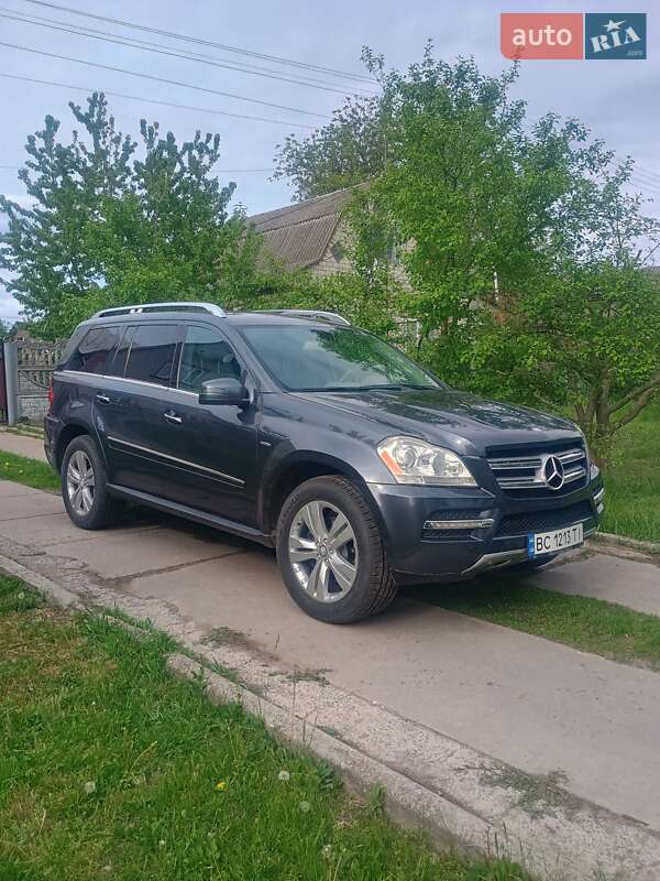 Mercedes-Benz GL-Class 2010