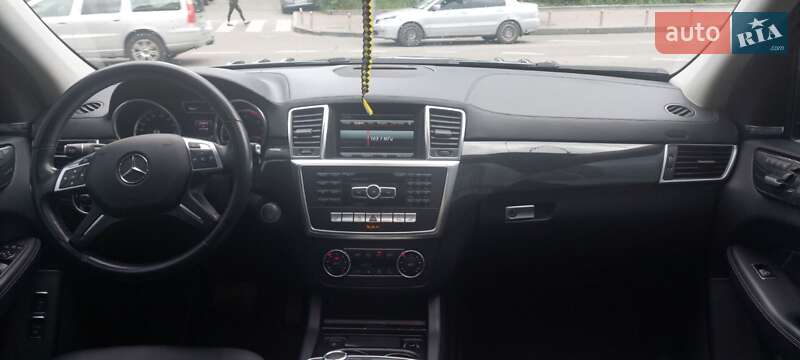 Внедорожник / Кроссовер Mercedes-Benz GL-Class 2015 в Киеве фото 18 Внедорожник / Кроссовер Mercedes-Benz GL-Class 2015 в Киеве
