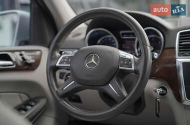 Внедорожник / Кроссовер Mercedes-Benz GL-Class 2012 в 