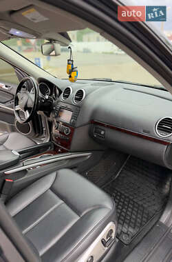 Позашляховик / Кросовер Mercedes-Benz GL-Class 2011 в 