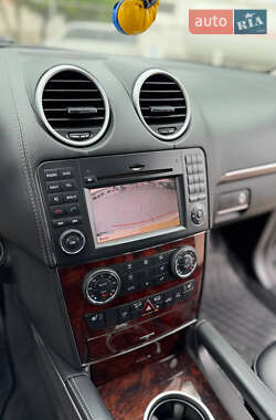 Позашляховик / Кросовер Mercedes-Benz GL-Class 2011 в 