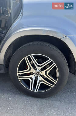 Внедорожник / Кроссовер Mercedes-Benz GL-Class 2010 в 