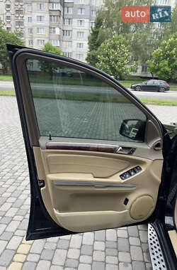 Внедорожник / Кроссовер Mercedes-Benz GL-Class 2012 в 