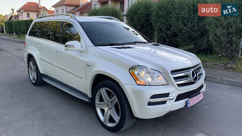 Внедорожник / Кроссовер Mercedes-Benz GL-Class 2012 в 