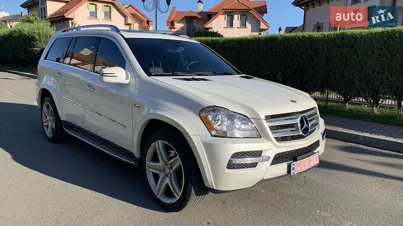 Позашляховик / Кросовер Mercedes-Benz GL-Class 2012 в 