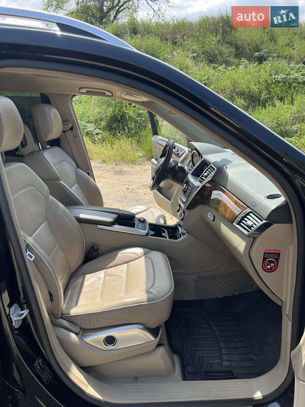 Внедорожник / Кроссовер Mercedes-Benz GL-Class 2013 в Белгороде-Днестровском