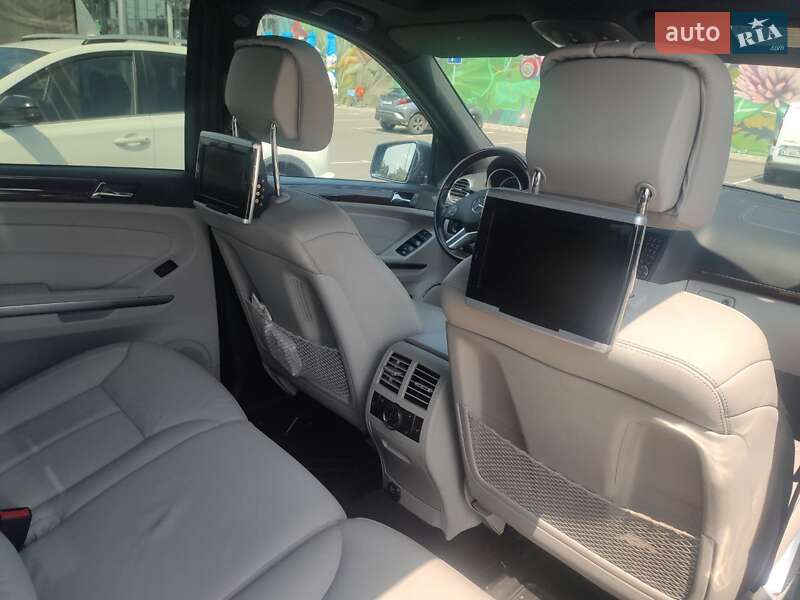 Позашляховик / Кросовер Mercedes-Benz GL-Class 2010 в Києві