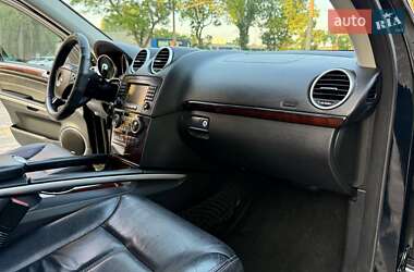 Внедорожник / Кроссовер Mercedes-Benz GL-Class 2006 в 