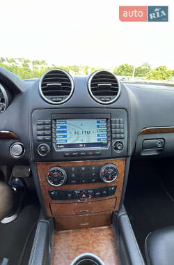 Внедорожник / Кроссовер Mercedes-Benz GL-Class 2007 в 