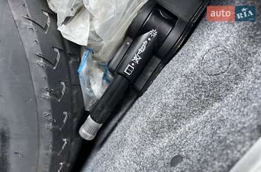 Внедорожник / Кроссовер Mercedes-Benz GL-Class 2010 в 