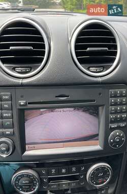 Позашляховик / Кросовер Mercedes-Benz GL-Class 2011 в 
